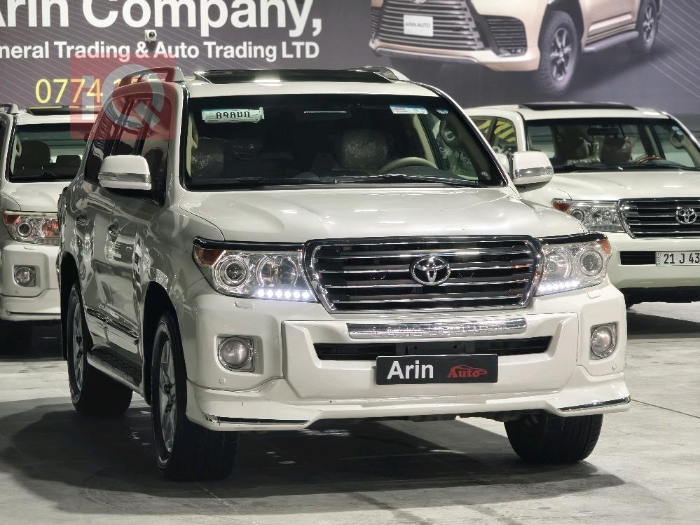 تويوتا لاندكروزر